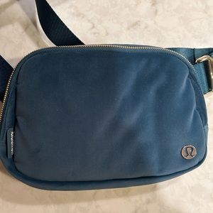 lululemon Belt Bag